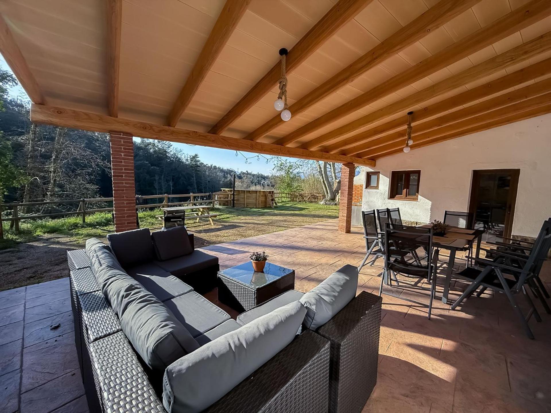 Casa Rural Can Ricos - El Mirador Del Montseny Vallgorguina Exterior photo